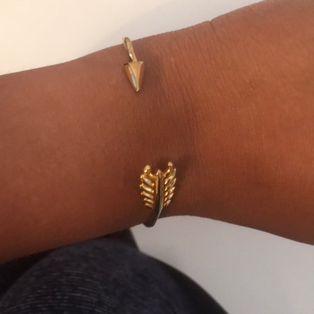 Stella and Dot Arrow bracelet